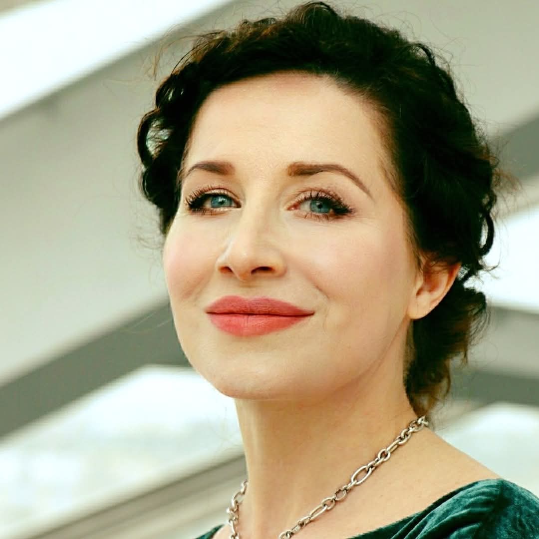 Ксения Борисовна Зенкова — Психолог, Психоаналитик, ведущий терапевтических групп  — Париж